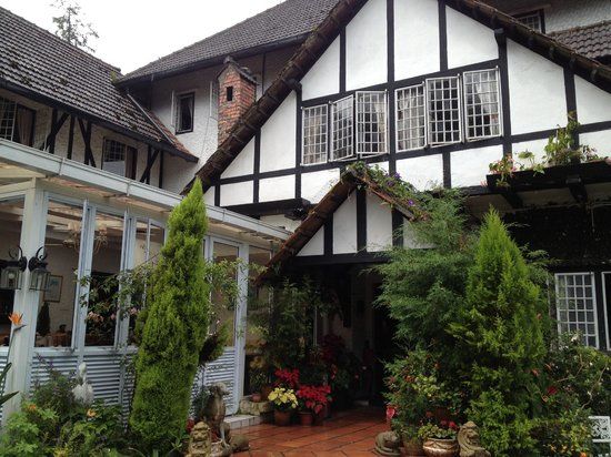 The Smokehouse Hotel & Restaurant